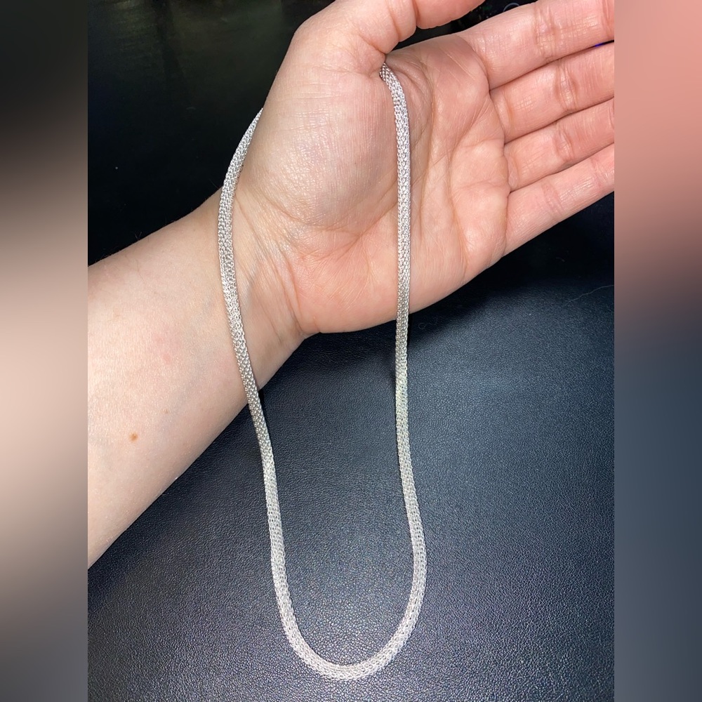 Beautiful 18” sterling silver necklace